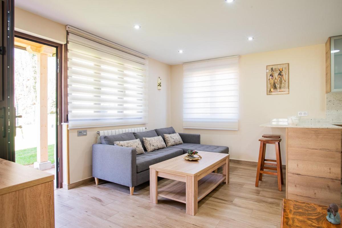 Apartamentos La Cortina Cangas de Onís Exterior foto