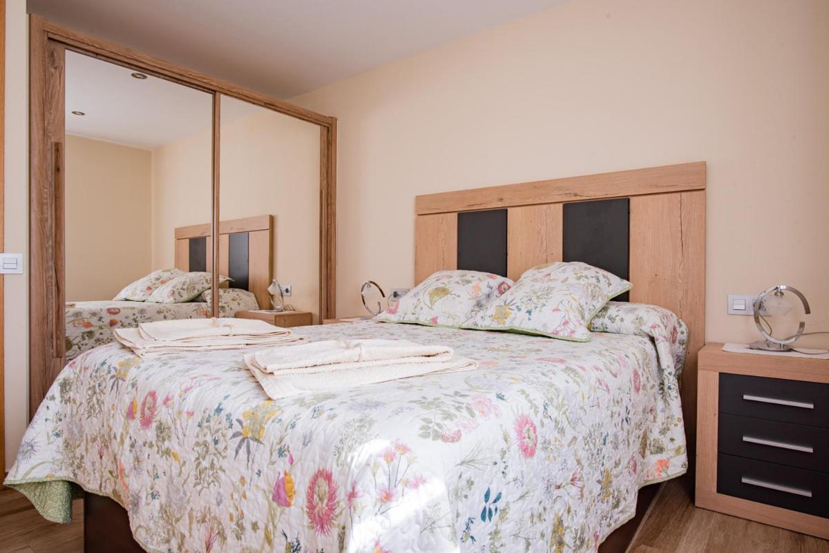 Apartamentos La Cortina Cangas de Onís Exterior foto
