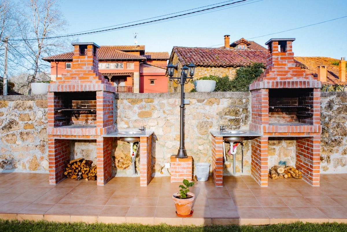 Apartamentos La Cortina Cangas de Onís Exterior foto