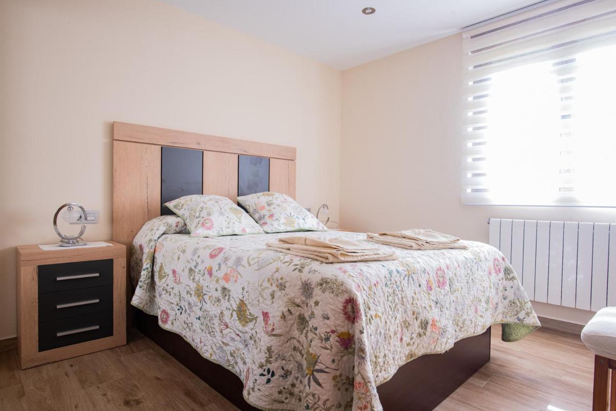 Apartamentos La Cortina Cangas de Onís Exterior foto